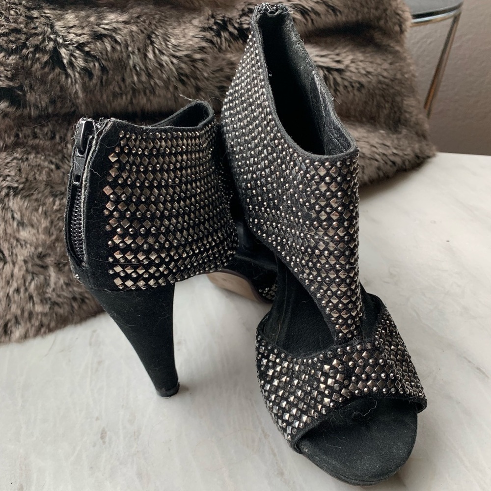 Jeffrey Campbell Rally Heels - Super Chic!